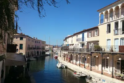 Image de Appartement au 1er étage au bord de l'eau. Superbes vues. Plages à proximité.