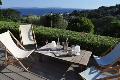 Image de Maison vue mer fabuleuse, à 5min à pieds de la plage, très au calme