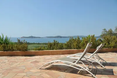 Image de location pour 4 personnes (2 adultes+2 enfants) à 7 mn à pied de la plage