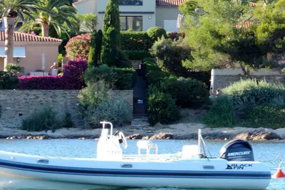Image de Villa pieds dans l eau Vue mer Piscine Domaine privé Cap Benat 200 m de la plage