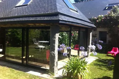 Image de Maison de famille de charme avec agréable jardin d'hiver à 2km de la mer