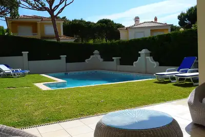 Image de Vilamoura villa avec piscine privée au calme près des golfs