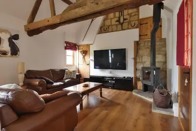 Cottage dans un village rural près d'Aylesbury et Milton Keynes avec Tv 65 \"