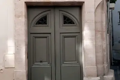 Image de Studio parisien typique à Saint-Germain