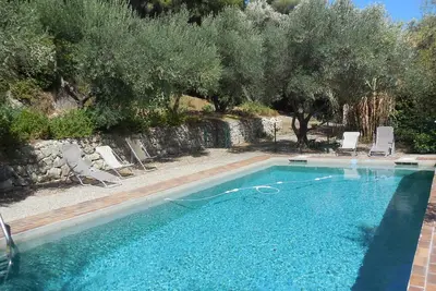 Image de Maison familiale. Superbe vue. juillet\/août 11 pièces, 9 ch, 17 couchages.