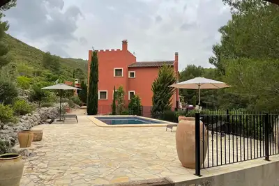 Image de Luxe Spacieuse Villa avec piscine privée et jardins Lliber dans la vallée de Jalon