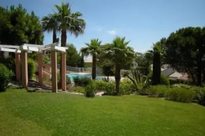 Image de Hyeres Giens: appartement type 3 dans une résidence de standing avec Piscine