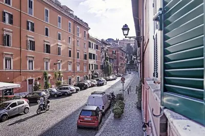 Image de Centre-coeur de Trastevere. Confortable, Raffiné, Spacieux. A / C Pour les Familles
