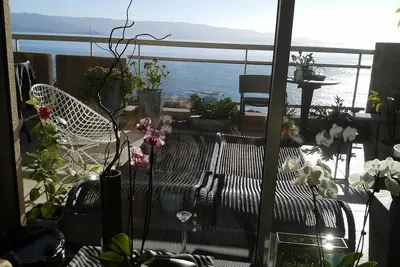 Image de Superbe Duplex vue Mer avec grande terrasse aménagée plein sud
