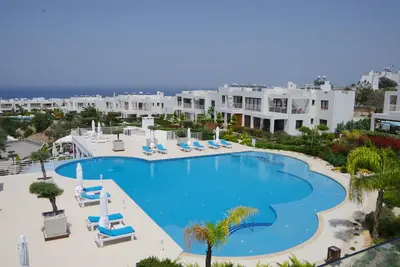Image de Appartement Penthouse de luxe à 5 minutes du parcours de golf 18 trous et de la mer