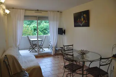 Image de 2 pièces 35m2 avec balcon