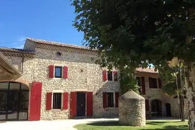 Image de Ancienne ferme en pierre à Marsanne en Drome provençale