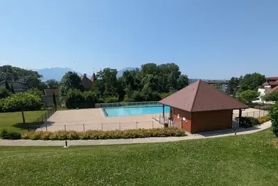 Image de Magnifique Appartement 3 pieces proche lac avec piscine