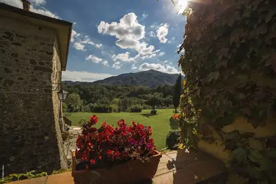 Image de Belle Ferme Ca 'del Bosco à Lunigiana - Appartement Cipresso