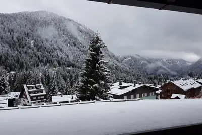 Image de Vue magnifique sur les Dolomites de Brenta, grand salon pour se détendre