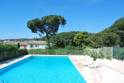 Image de Elegant and spacious apartment in a preserved \/ quiet area of Sainte-Maxime-Var