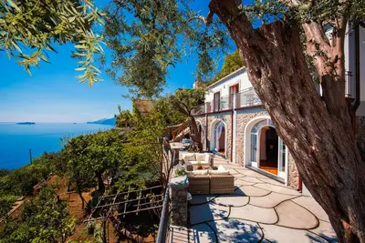 Image de Villa De Rosa une oasis de paix et de détente! ! !