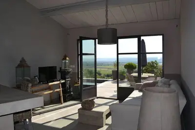 Image de Maison de charme avec piscine dans cadre d'exception