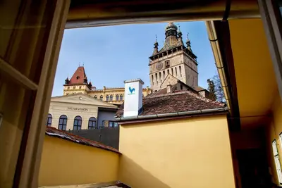 Image de Casa Augustus (Deux grandes chambres) avec vue sur la tour de l'horloge