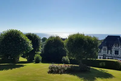 Image de Studio avec Balcon vue sur Mer