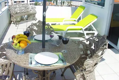 Image de Suite au dernier étage avec terrasse à Funchal