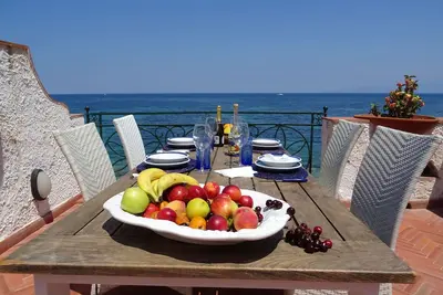 Villa prestigieuse sur la mer
