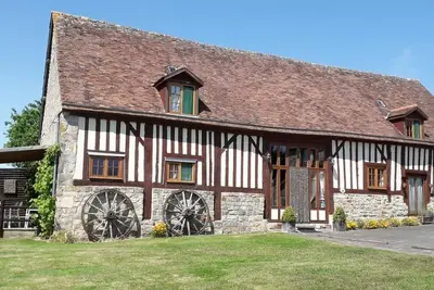 Séjournez dans un écrin de verdure et rural dans une Gîte de luxe****&pool, spa