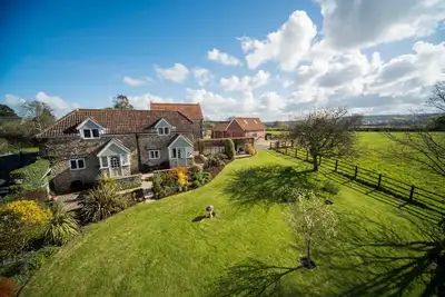 Image de Escapade romantique avec une vue imprenable, à proximité de la côte jurassique
