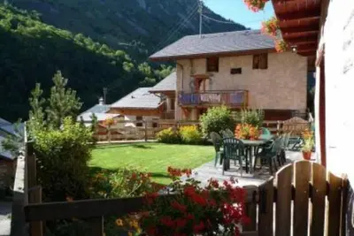 Image de Saint Martin De Belleville: appartement dans chalet de caractere