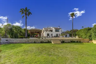 Image de Villa Garcia - 9 personnes dans 4 chambres, avec Tv, climatisation, wifi et piscine