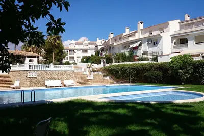 Image de Appartement central avec terrasse et piscine