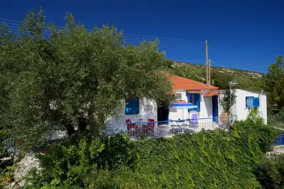 ** Cottage de tante avec vue panoramique près d'Agia Efimia et de la plage de Myrtos **