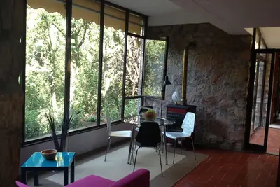 Image de Maison avec bois et piscine privés