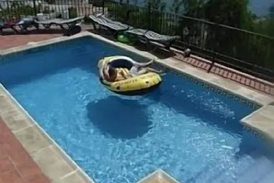 Image de Villa avec vue et piscine privée