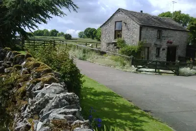 Image de Belle chaumière en pierre calcaire au coeur du Peak District.