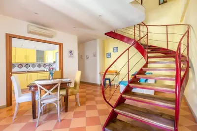 Appartement de trois chambres confortable et moderne a Sorrente près de la mer
