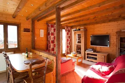 Image de Bel appartement (6/8 pers. ) dans chalet à 300 m des pistes avec sauna partagé