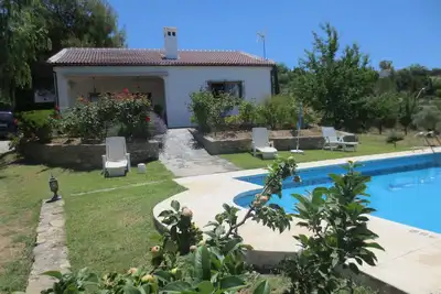 Image de Cottage avec piscine à dix minutes de Ronda