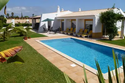 Image de Villa individuelle avec piscine privée