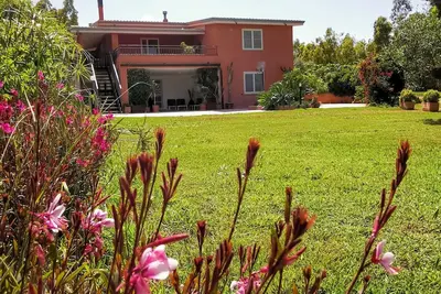 Image de Home Garden, Appartement Dans Villa À Capo Comin