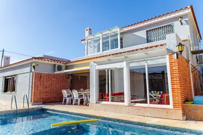 Image de Villa Monbijou para 6 con piscina privada y Wi-Fi