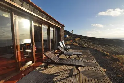 Image de Ground house with spectacular sea views and tranquility