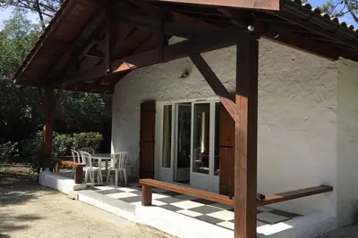 Image de Cap ferret La Pointe. Jolie villa calme terrain clos arboré 1300 m2.
