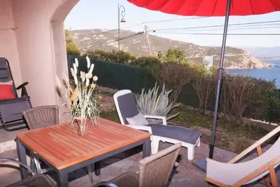 Image de Aria: Grand Studio 3***Clim, magnifique vue mer, parking, wifi, proche village.