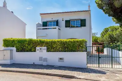 Charmante villa avec piscine privée, à 500 mètres de la plage - 13136 / Al