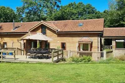 Woodpecker Lodge, une cabane isolée avec un bain à remous dans le magnifique nord du Devon
