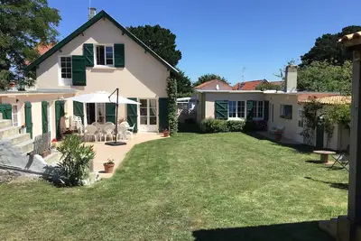 Image de Prox Pornic  grande villa 150 m de la plage, avec piscine extérieure chauffée