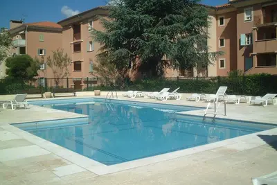 Image de Au coeur de st tropez appartement avec piscine