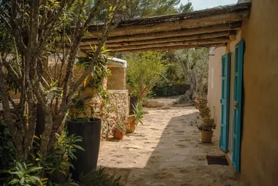 Image de Maison typique pagesa de Formentera avec grand porche et jardin