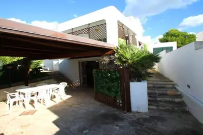 Image de Appartement dans une villa à 30 mètres de la mer